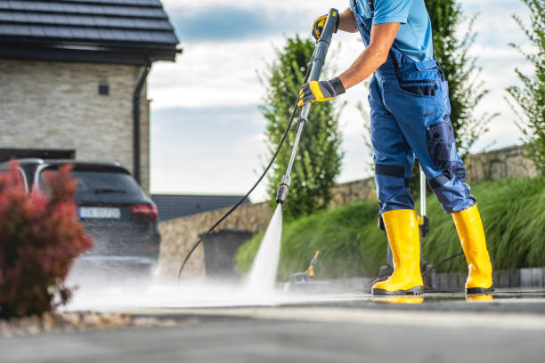 Best Sidewalk and Walkway Cleaning  in Shinnecock Hills, NY